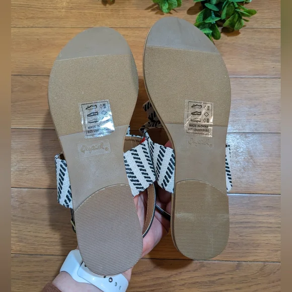 Qupid boutique sandals 5.5 6 - Picture 3 of 5
